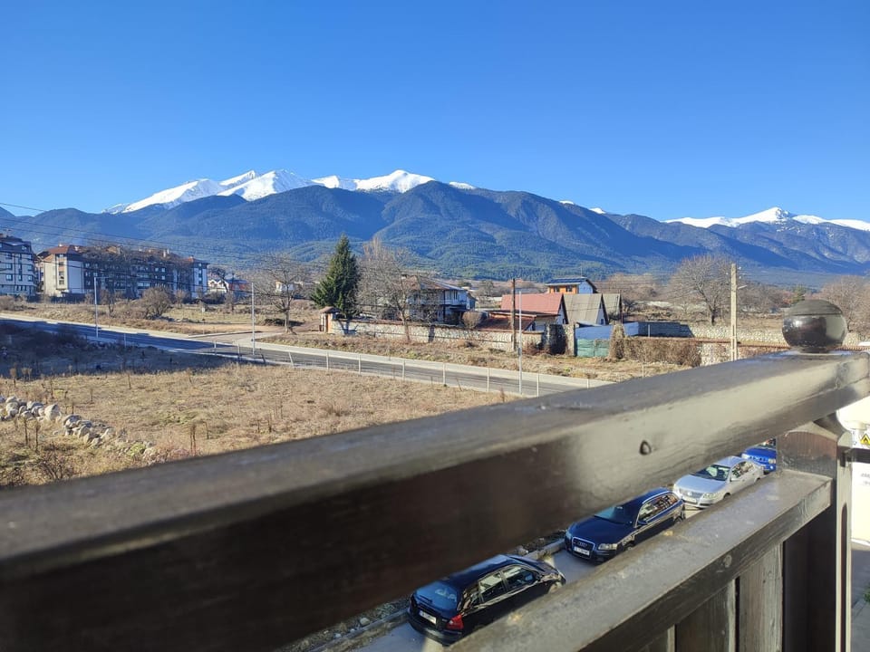 Balcony/Terrace, Mountain view, Parking