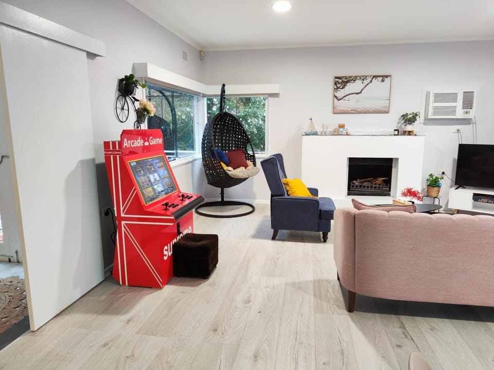 Lake View House entire house Bed and Breakfast in Gosford