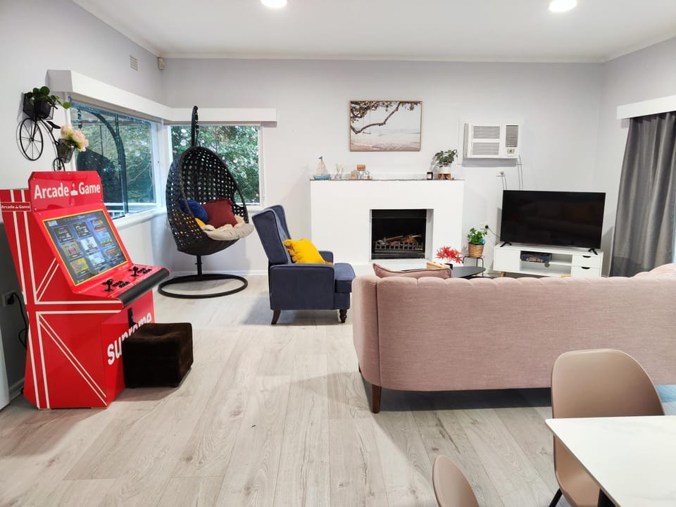 Lake View House entire house Bed and Breakfast in Gosford