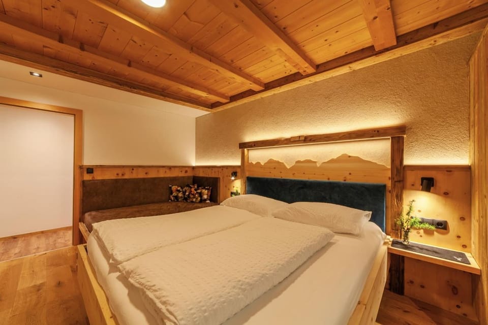 Property building, Living room, Bedroom