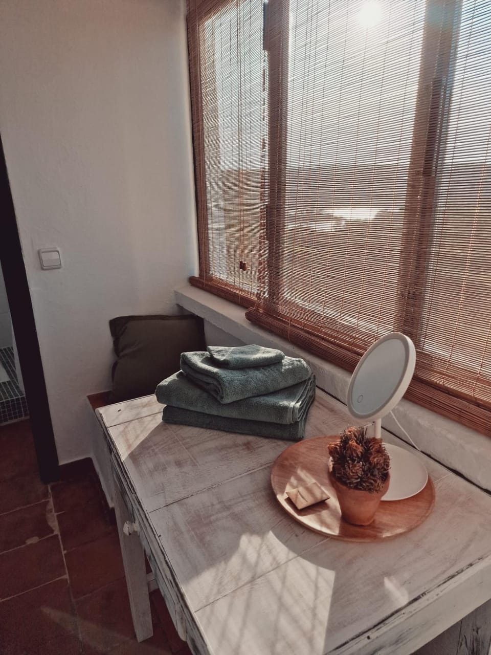 Bathroom, towels