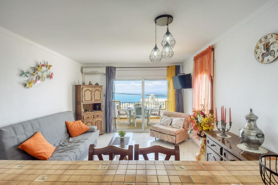 Living room, Sea view
