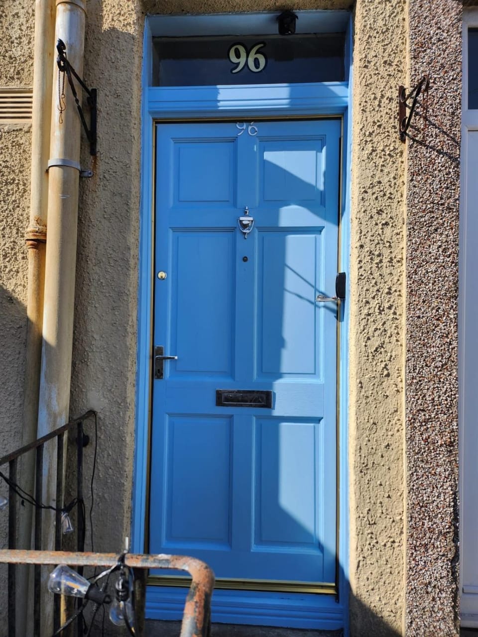 2-Bed Upper Flat Near Leven Station & Beach Apartment in Scotland