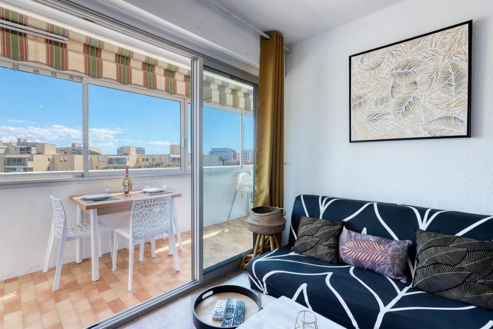 T2 600 m from the beach! Air-conditioned Apartment in Le Lavandou
