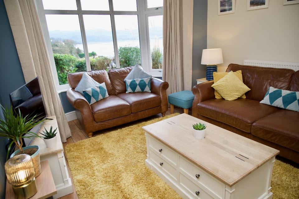 Living room, Seating area, Sea view, fireplace