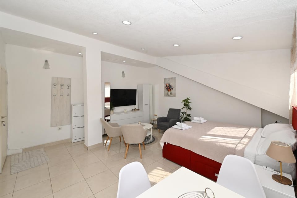 Old town central Apartment in Kotor