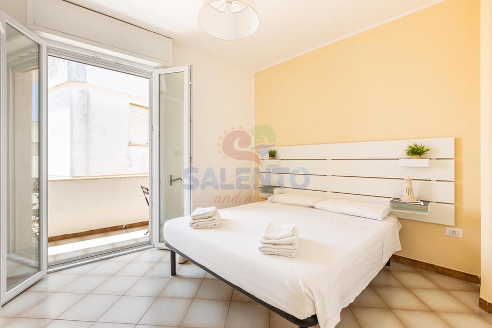 Bed, Photo of the whole room, Bedroom, towels, wardrobe