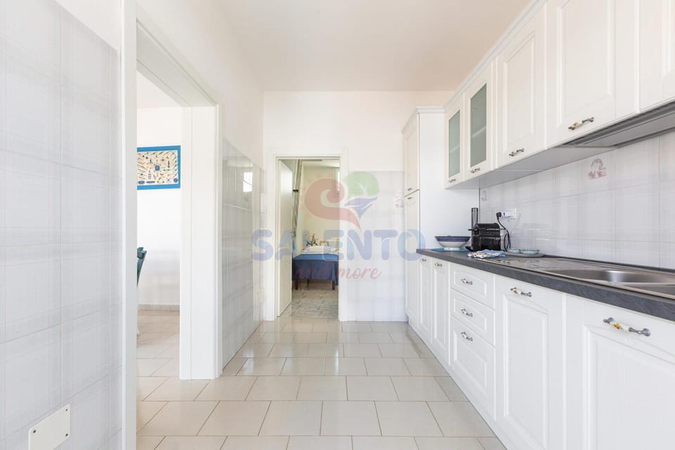 Kitchen or kitchenette, dishwasher, oven, pet friendly, stove