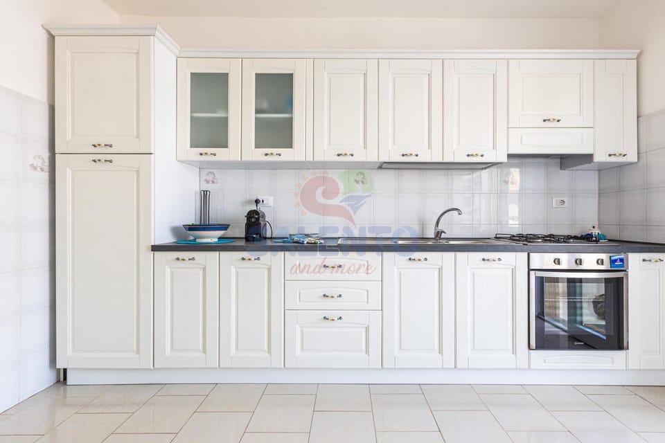 Kitchen or kitchenette, dishwasher, minibar, pet friendly, stove