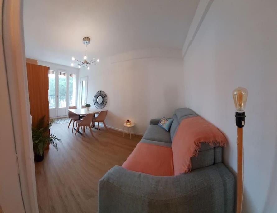 Appartement rénové avec balcon à 100 m de la plage Apartment in Argeles-sur-Mer