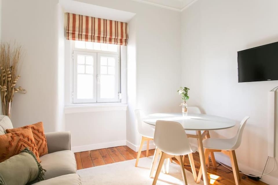 BRAND NEW Alfama River View Apartment in Lisbon