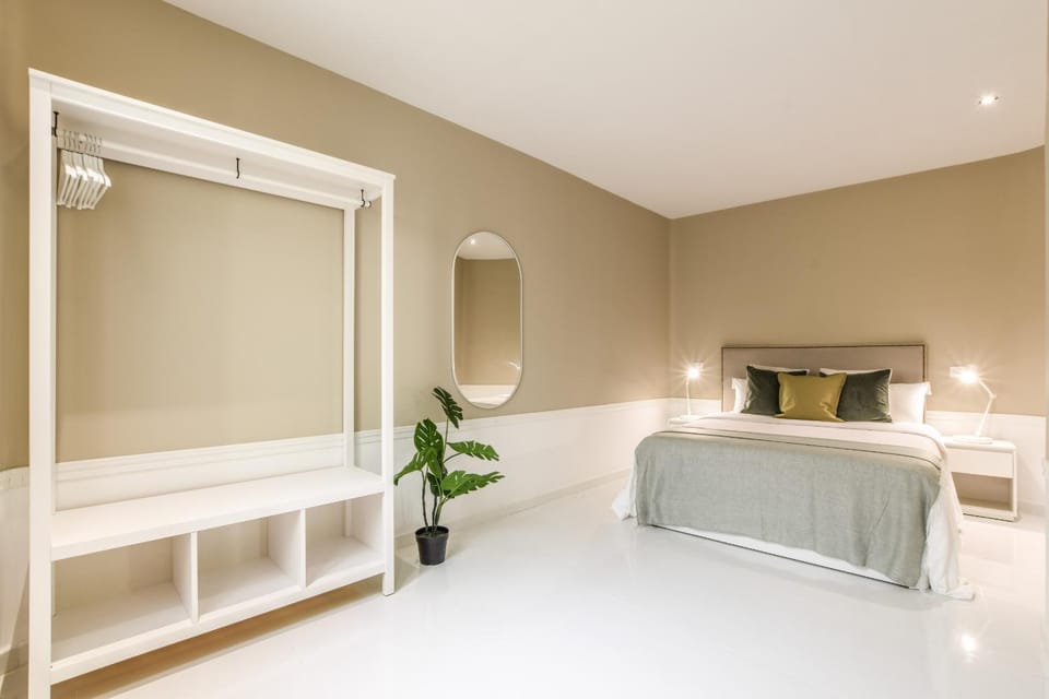 Bed, Bedroom