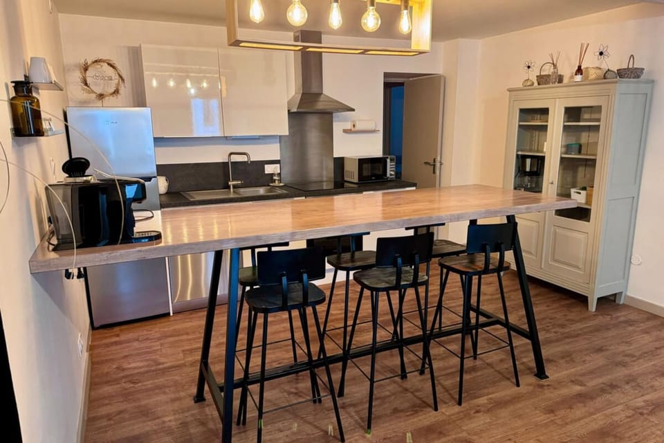 "The Song of the Cicadas" Apartment in L'Isle-sur-la-Sorgue