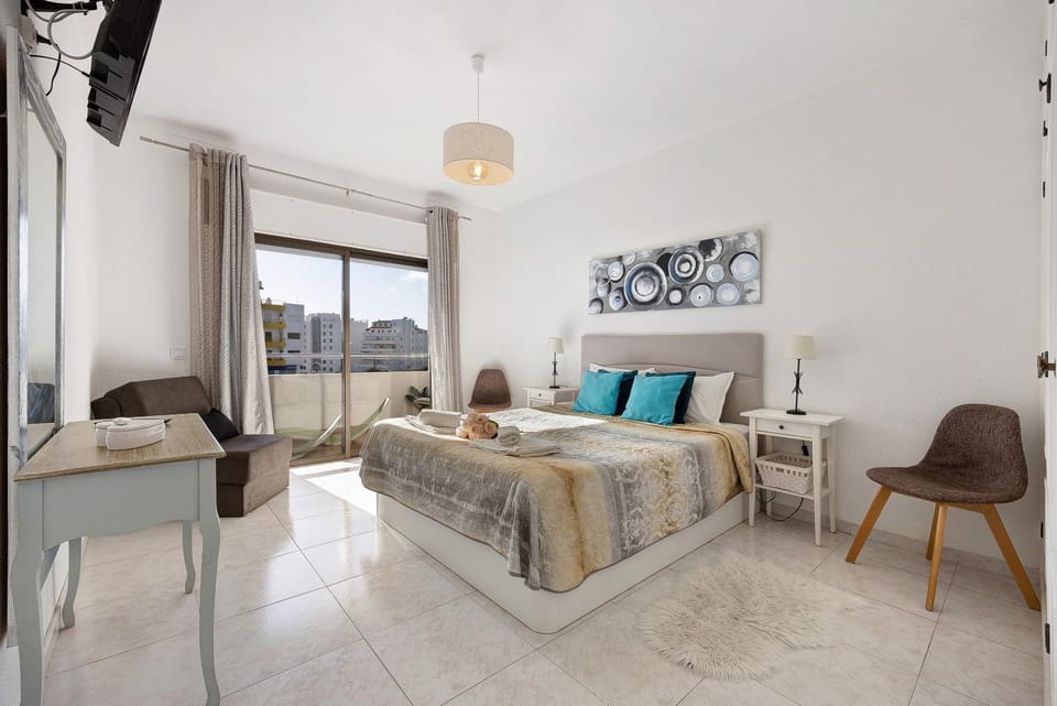 Living room, Bedroom