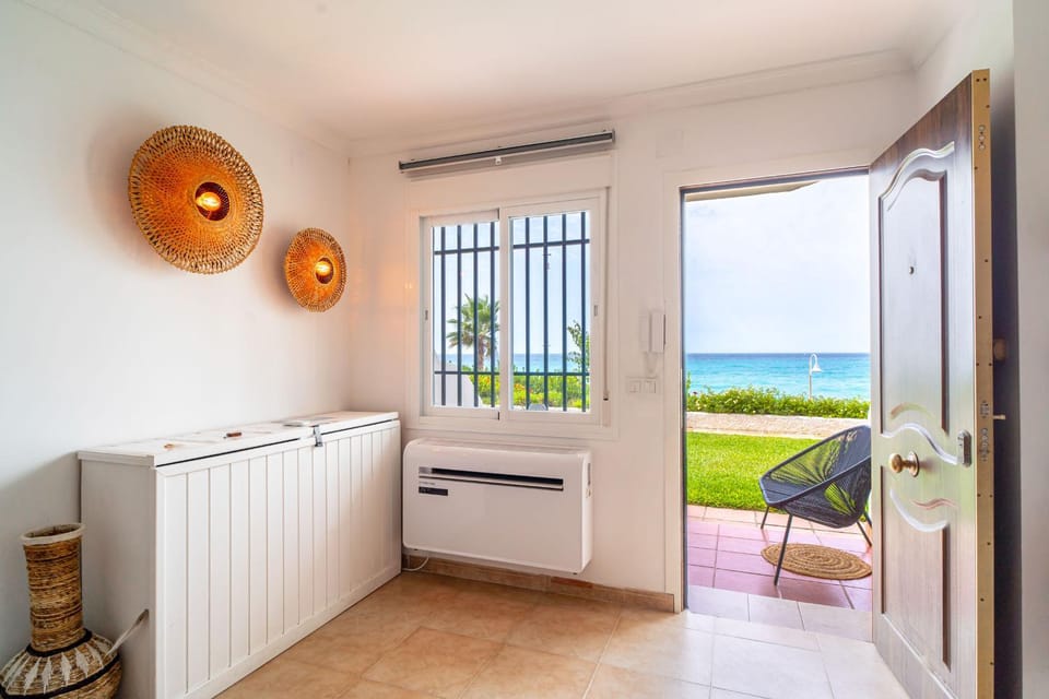 Living room, Sea view, internet
