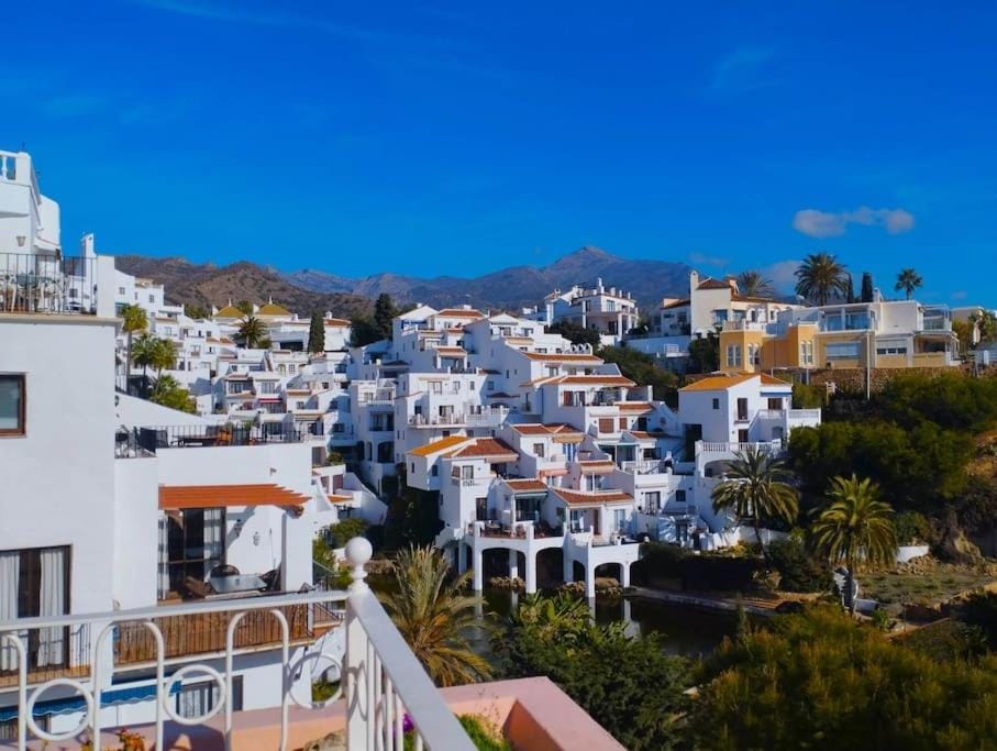 Amazing 3 bedroom townhouse close to Burriana, Nerja Apartment in Nerja