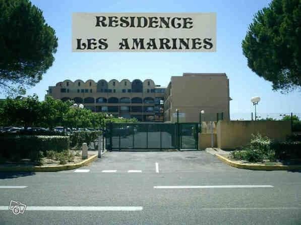 Property building, Street view, Parking