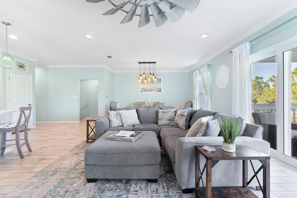 Salty Breeze at Lost Key Villas-Pet Friendly! House in Perdido Key