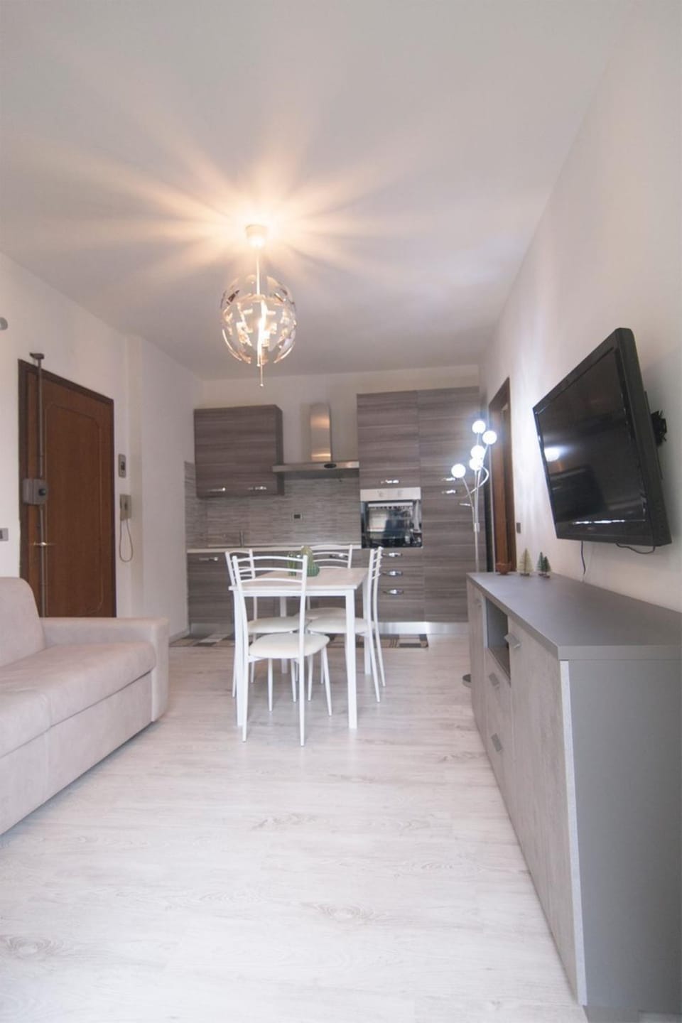 Appartamenti RI Villa in Follonica