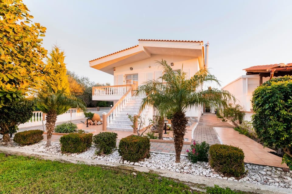 Property building, Garden view