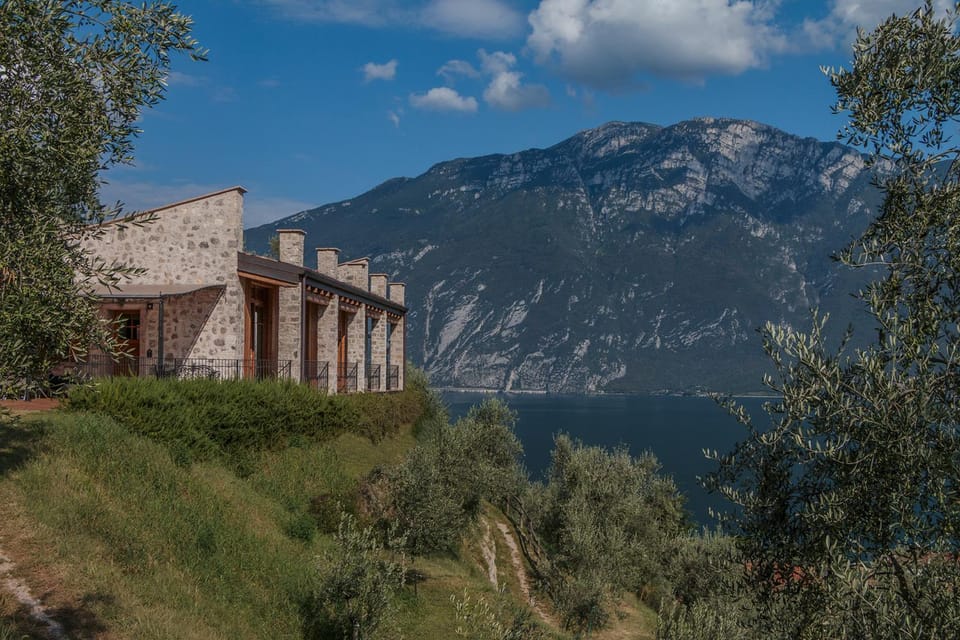 Day, Lake view