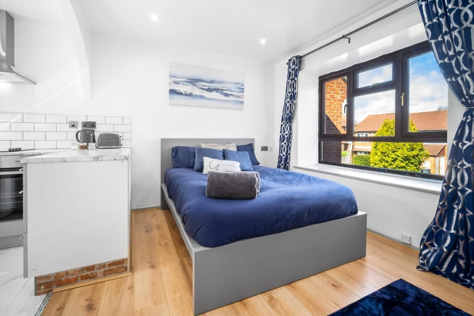 Living room, Bedroom, pet friendly