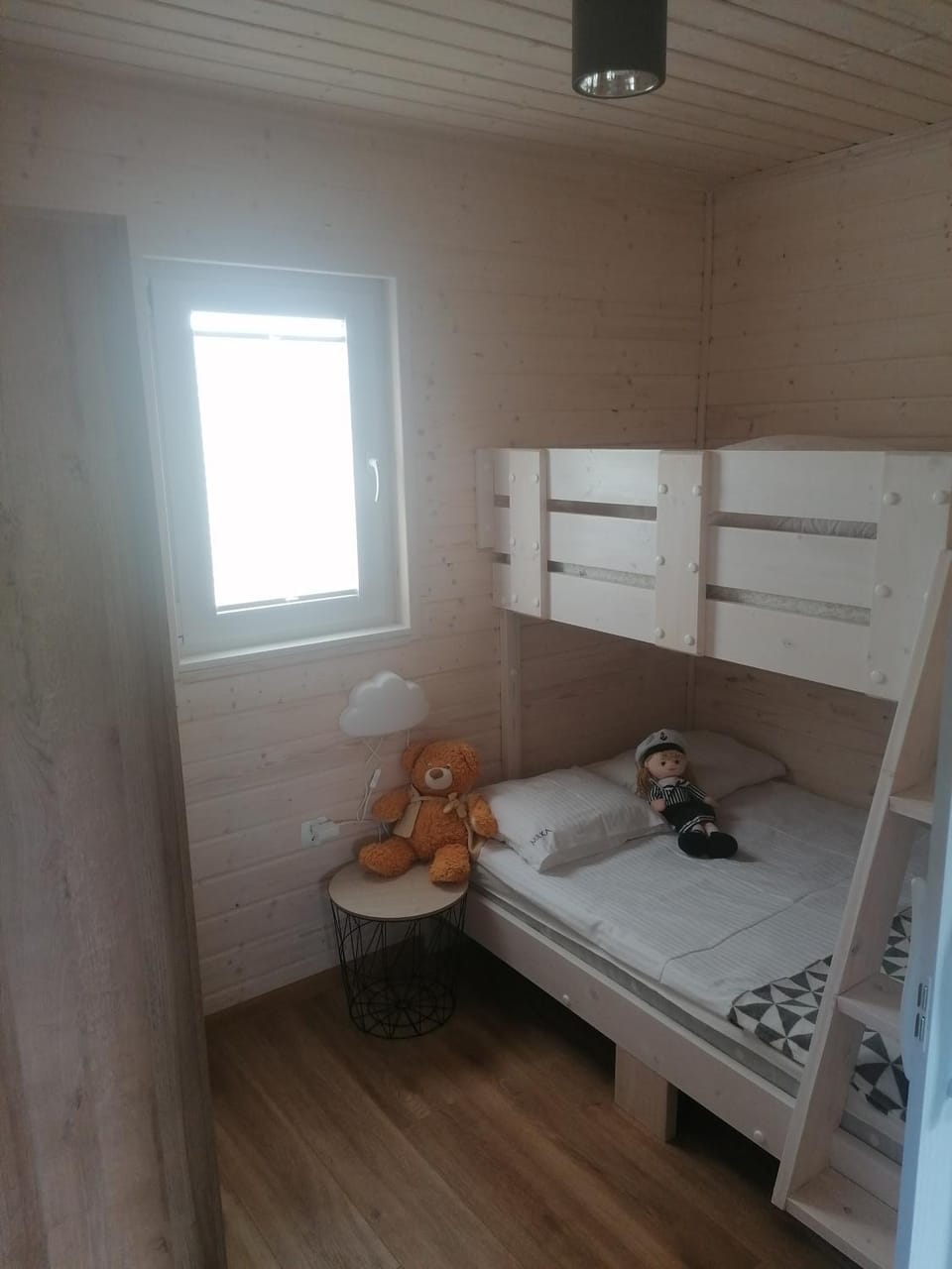 Bed, Photo of the whole room, Bedroom, bunk bed