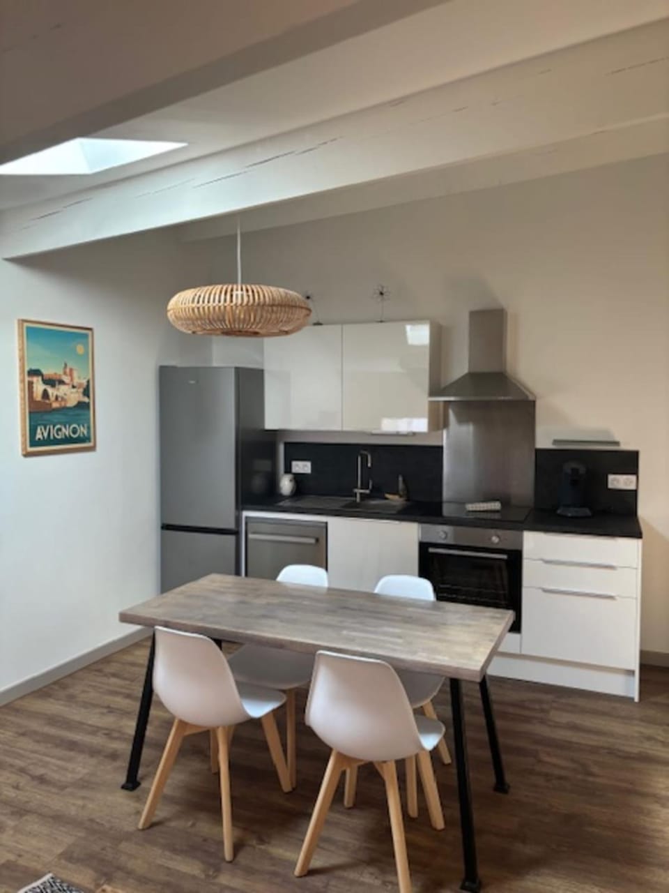 "Blossom of Provence" - Isle-sur-la-Sorgue Apartment in L'Isle-sur-la-Sorgue