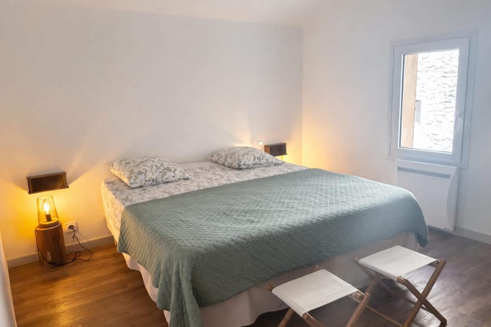 "Blossom of Provence" - Isle-sur-la-Sorgue Apartment in L'Isle-sur-la-Sorgue