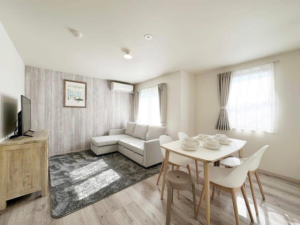 Yutori by b hotel - Spacious 2BR Apartment very near the Station House in Hiroshima Prefecture