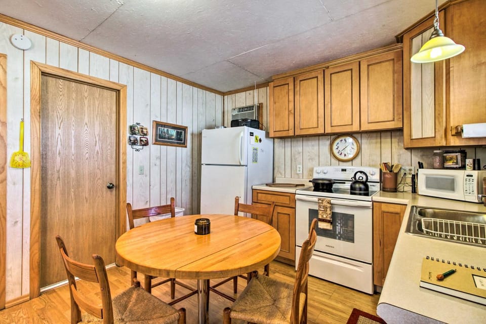 Secluded Remer Cabin w/ Lake Access! Cabin in Minnesota