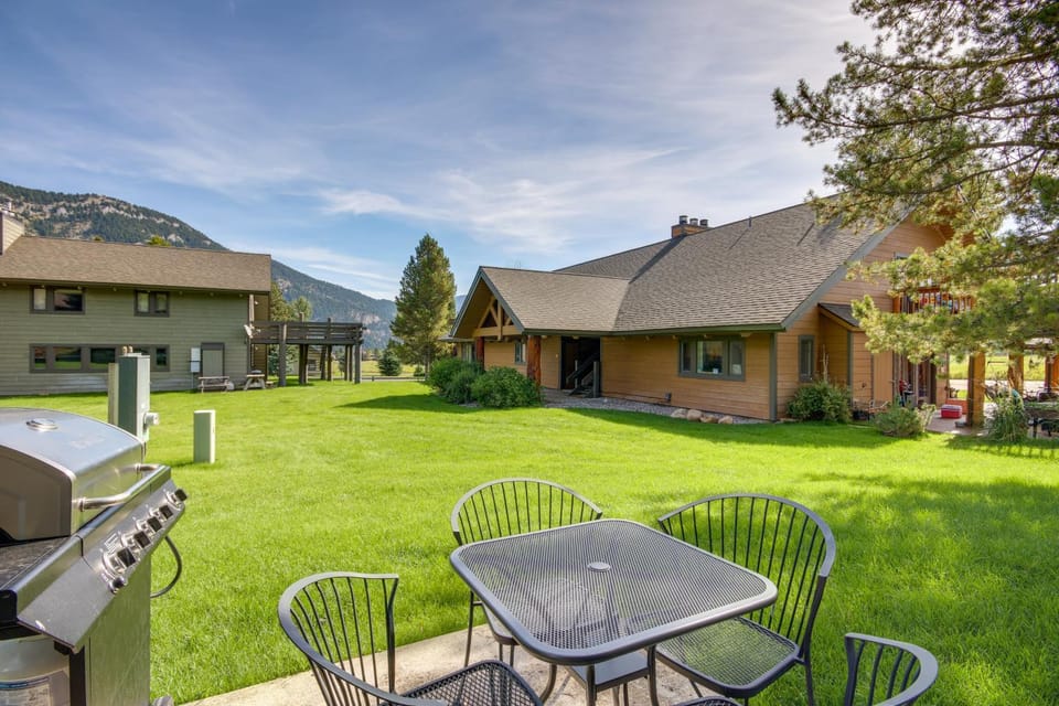 Cozy Condo Near Golf, 7 Mi to Big Sky Resort! House in Big Sky