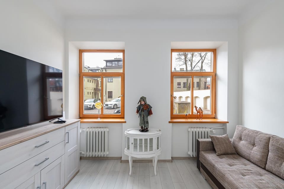 View (from property/room), Decorative detail, Decorative detail