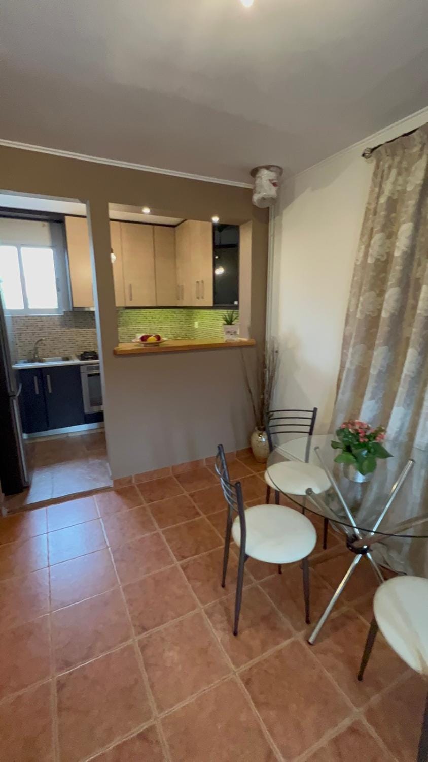 Kitchen or kitchenette, Dining area, stove