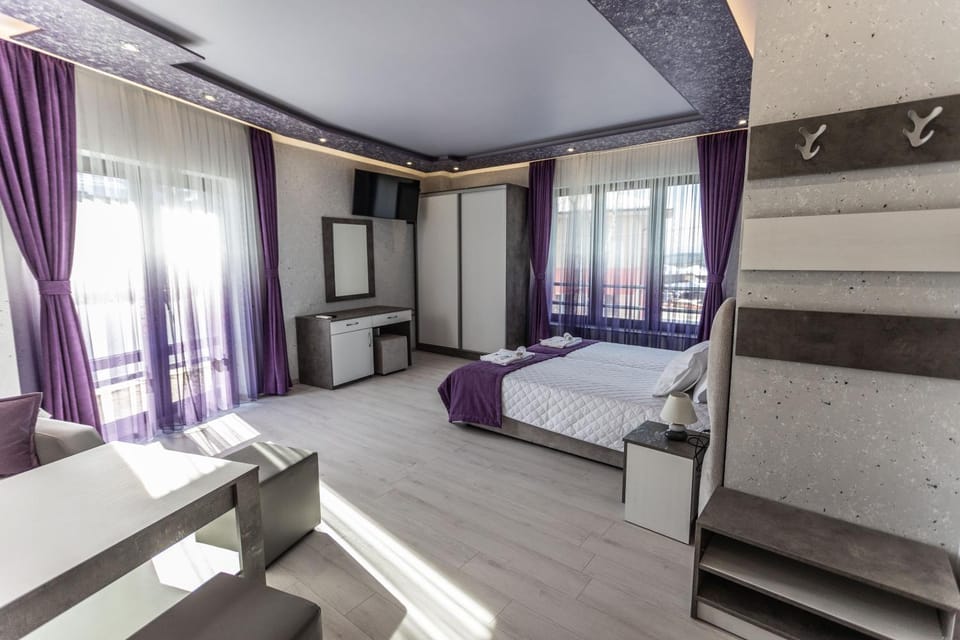 Bed, Photo of the whole room, Bedroom, wardrobe