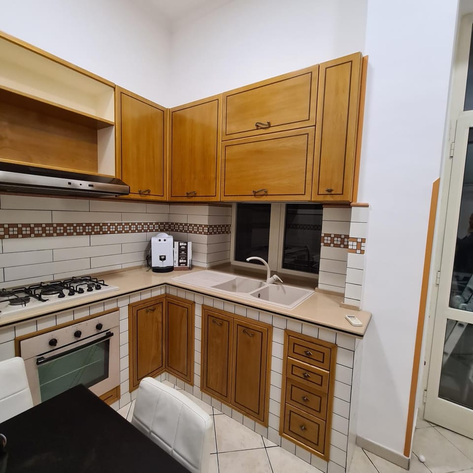 Coffee/tea facilities, Kitchen or kitchenette