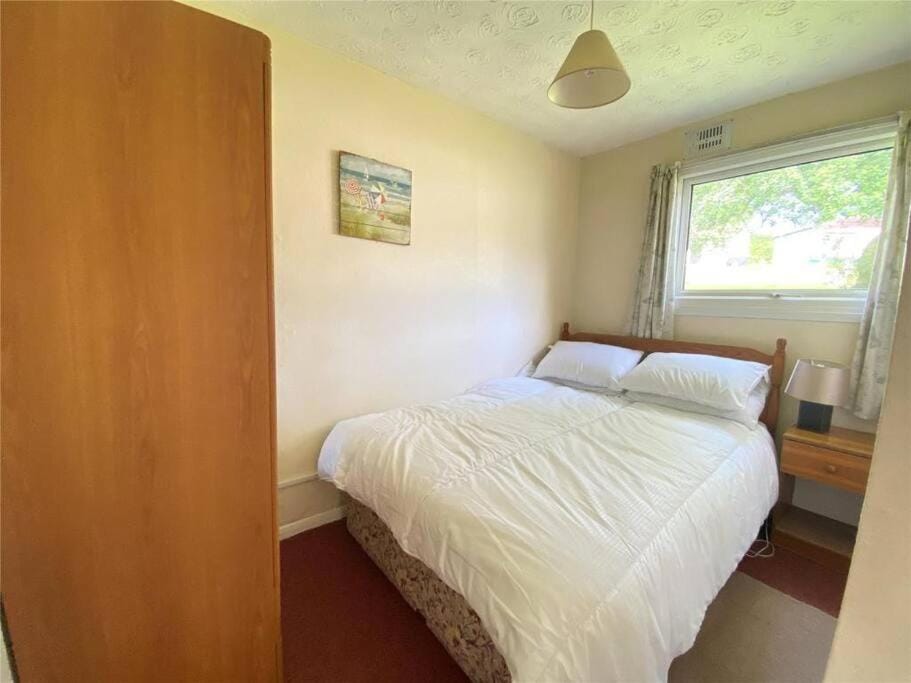 Bed, Bedroom, wardrobe