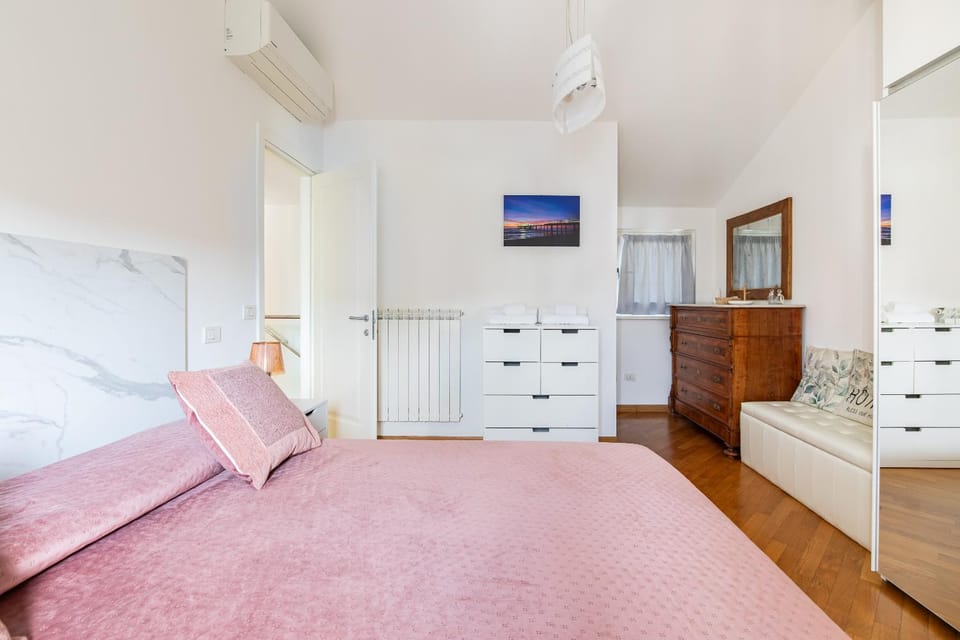 Holiday Home Daniela, cozy villa in Lido di Camaiore near the beach Villa in Emilia-Romagna