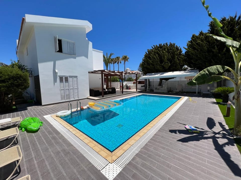 Villa Aleksandar Villa in Paralimni