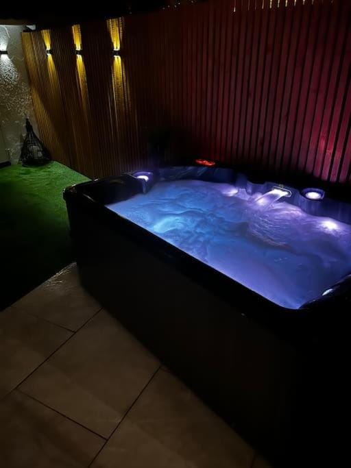 Hot Tub