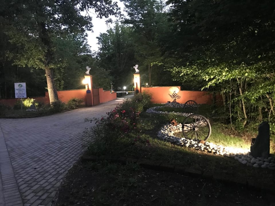 Facade/entrance, Night, Garden, Garden view