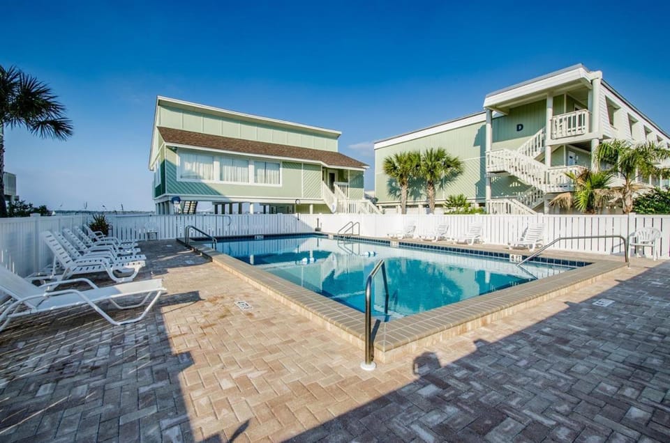 Boardwalk B2 House in Pensacola Beach