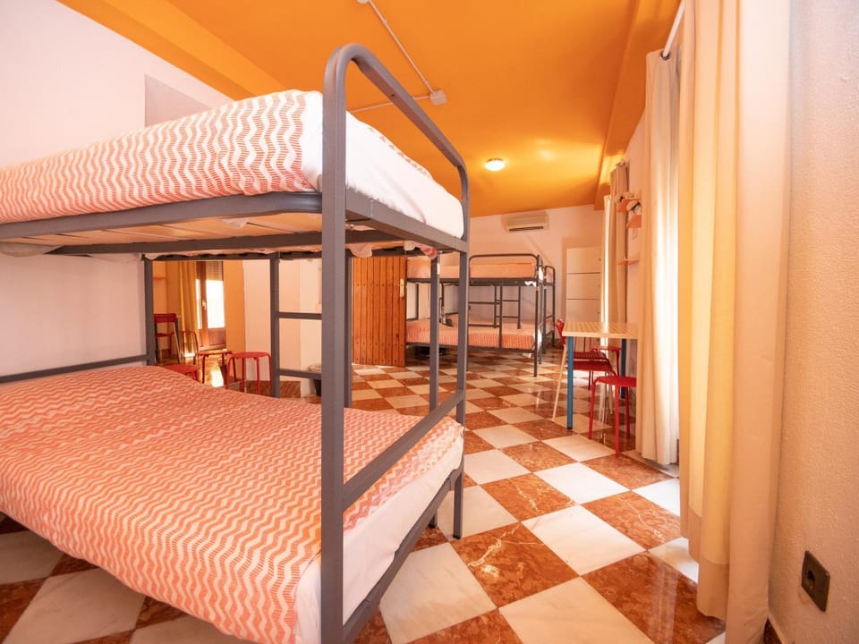 Arc House Plaza Inn in Seville