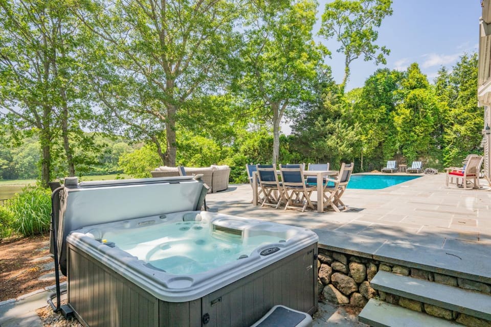 Bay Breeze Escape—Pool, Game Room Views House in Osterville