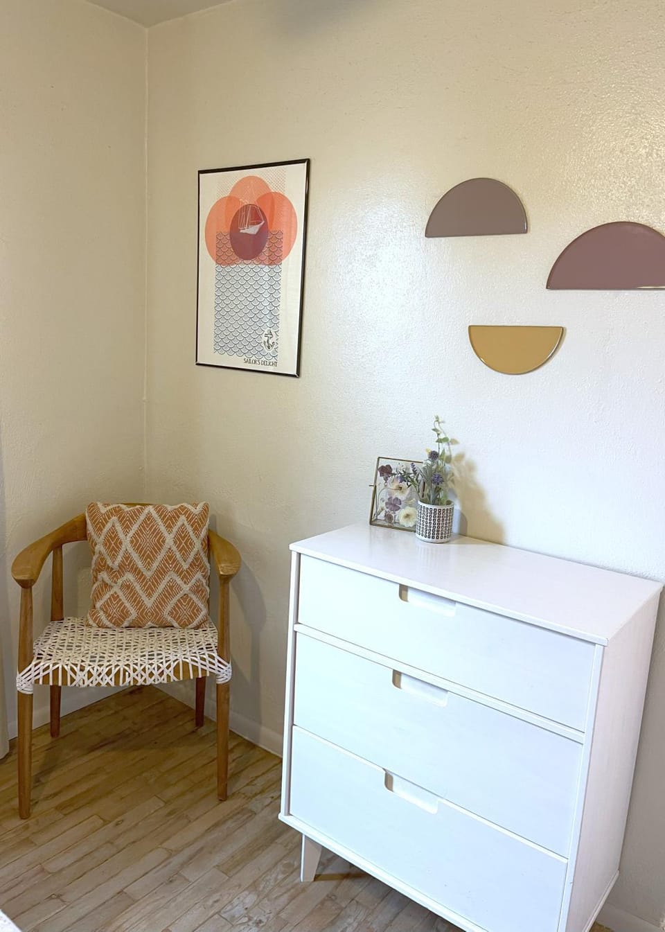Seating area, Bedroom