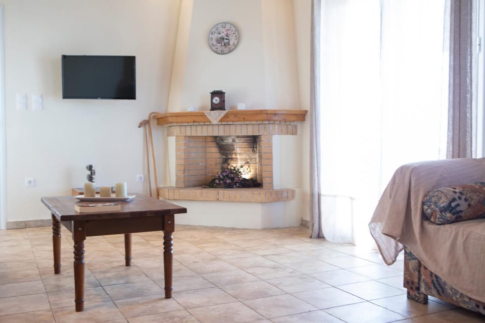 Living room, Seating area, flat iron