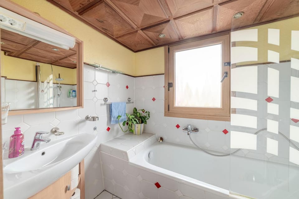 Bathroom, Bath