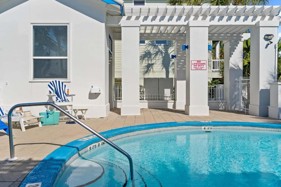When the Sun Goes Down House in Pensacola Beach