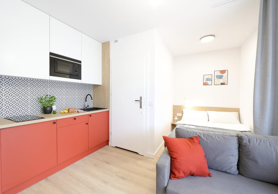 Kitchen or kitchenette, Living room
