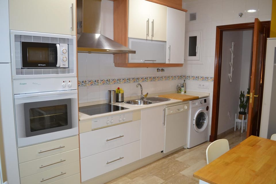 Apartamento Posidonia Free Parking Apartment in Cadiz